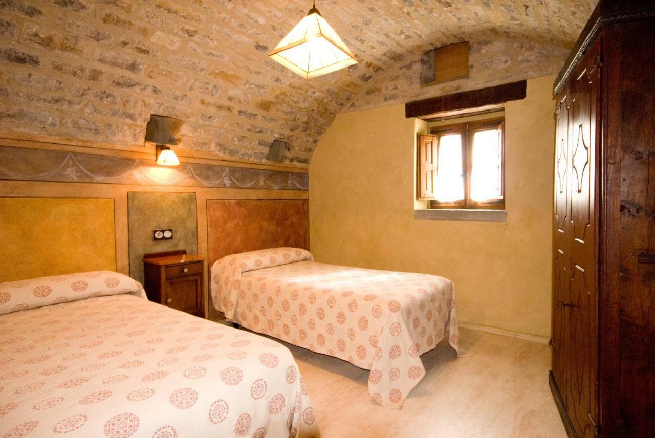 Tierrantona Casa Mur De Alujan מראה חיצוני תמונה